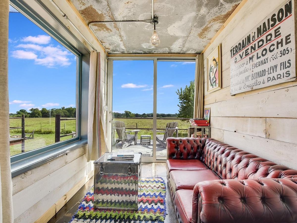 Flophouze Shipping Container Hotel Round Top Kültér fotó